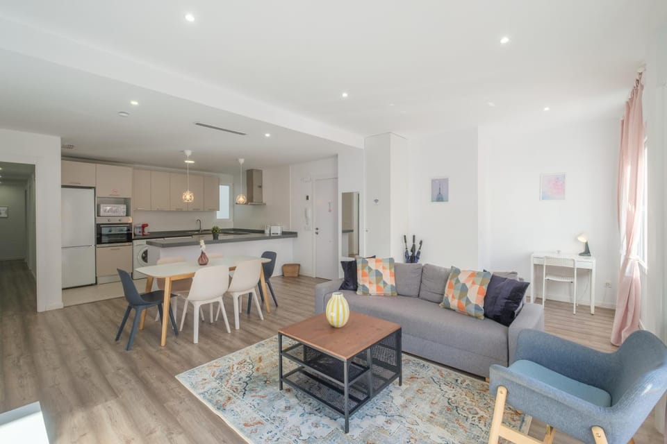 Kitchen or kitchenette, Living room, Dining area, kitchen