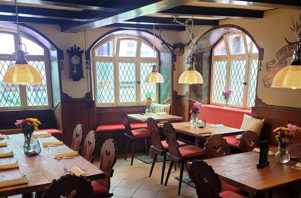 Restaurant/places to eat