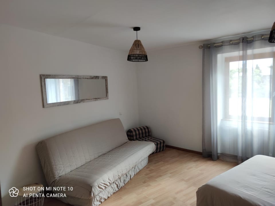 Les gites de la bouldoire le marronnier House in Occitanie