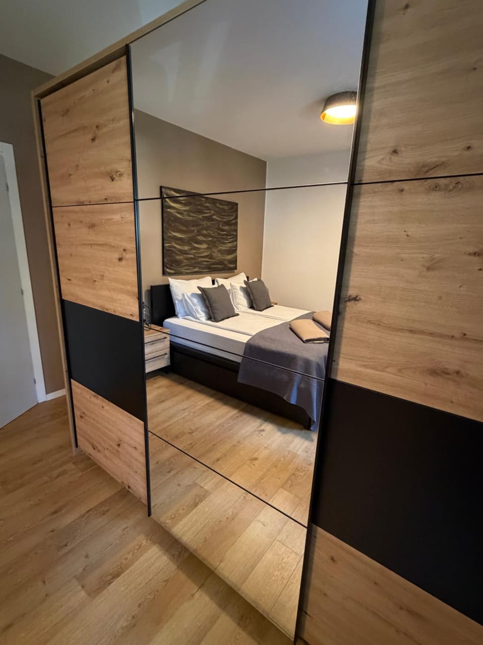 Bedroom, wardrobe