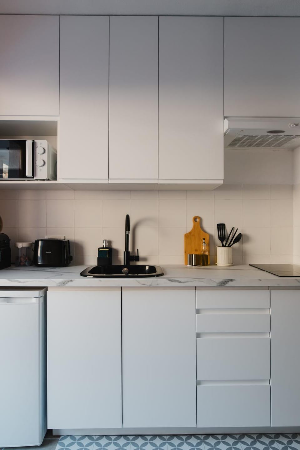 Kitchen or kitchenette