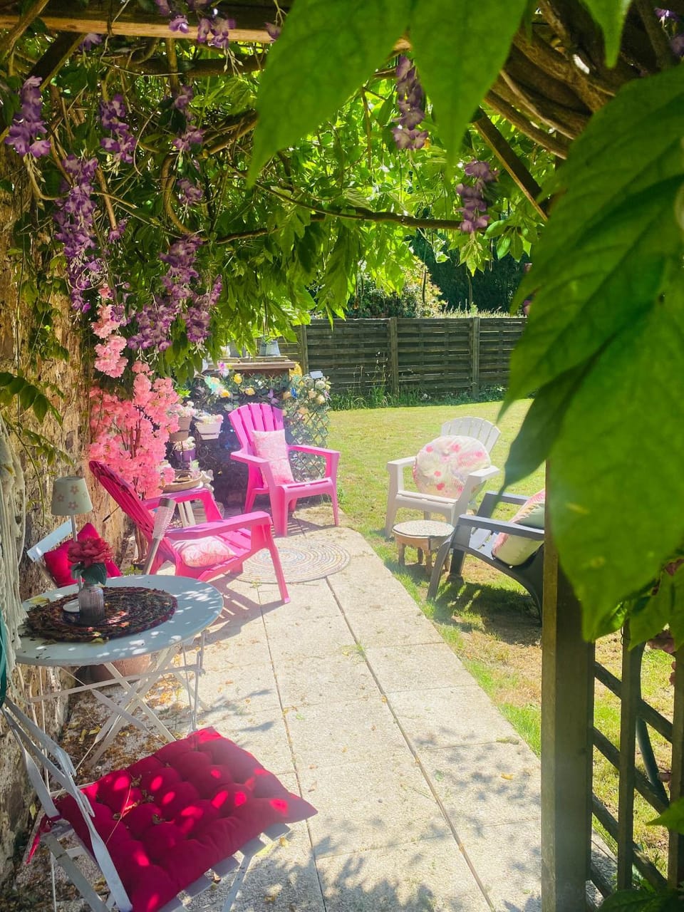 Maison Blanche De Hudson Bed and Breakfast in Nouvelle-Aquitaine