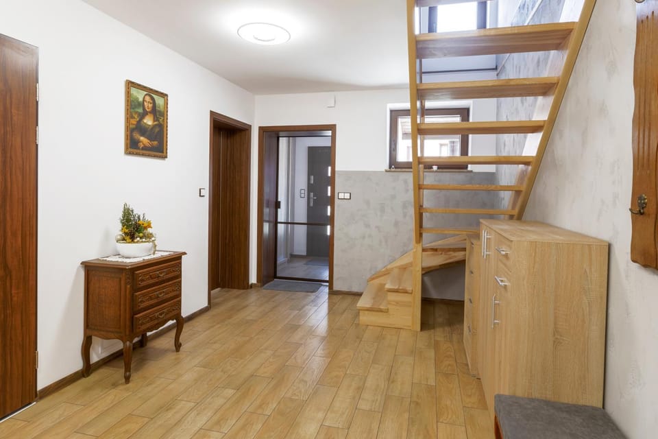 Living room, Seating area, Floor plan, hair dresser, locker, wardrobe