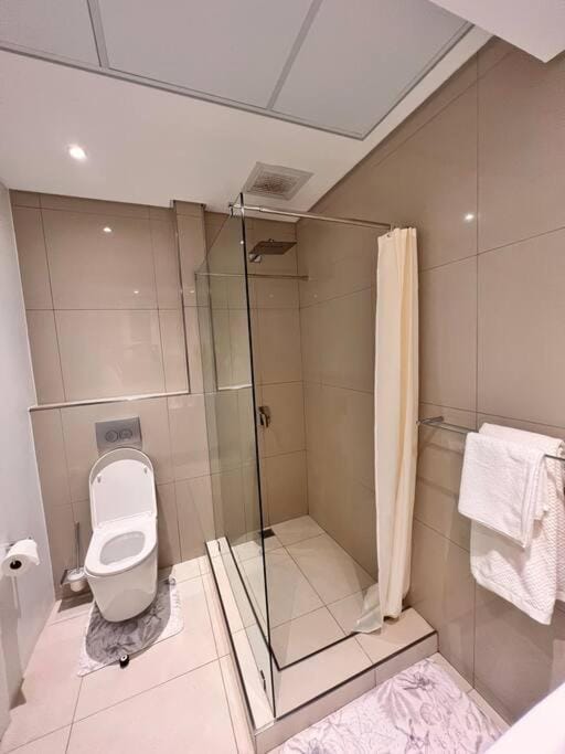 iTowers luxurious 1-Bedroom apartment- 15th Floor Apartment in North West, South Africa