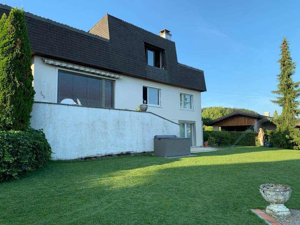 Property building, Garden, Garden view