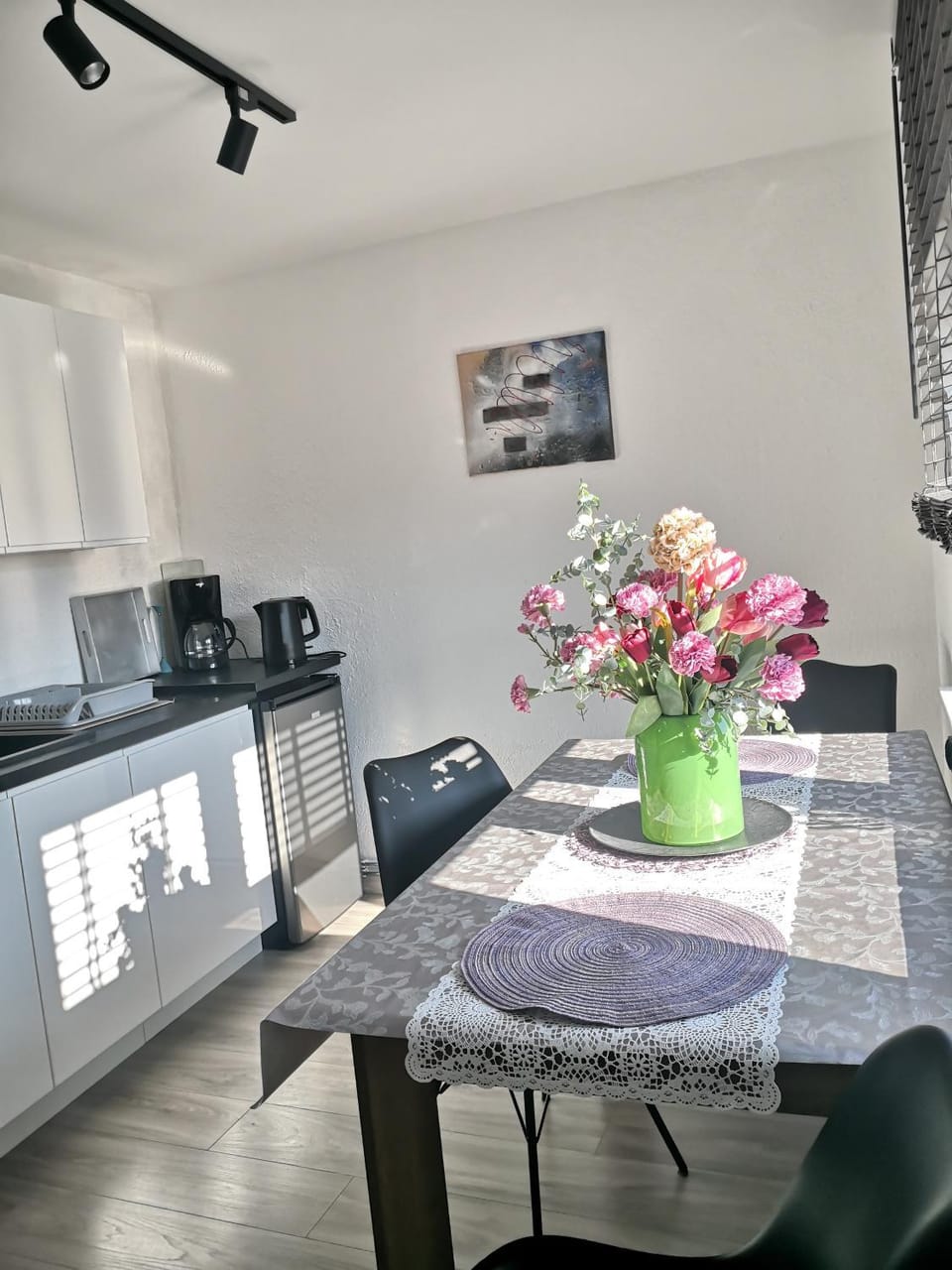 Dining area, stove, kitchen