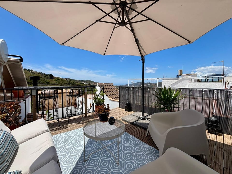 Natural landscape, View (from property/room), Balcony/Terrace, Seating area