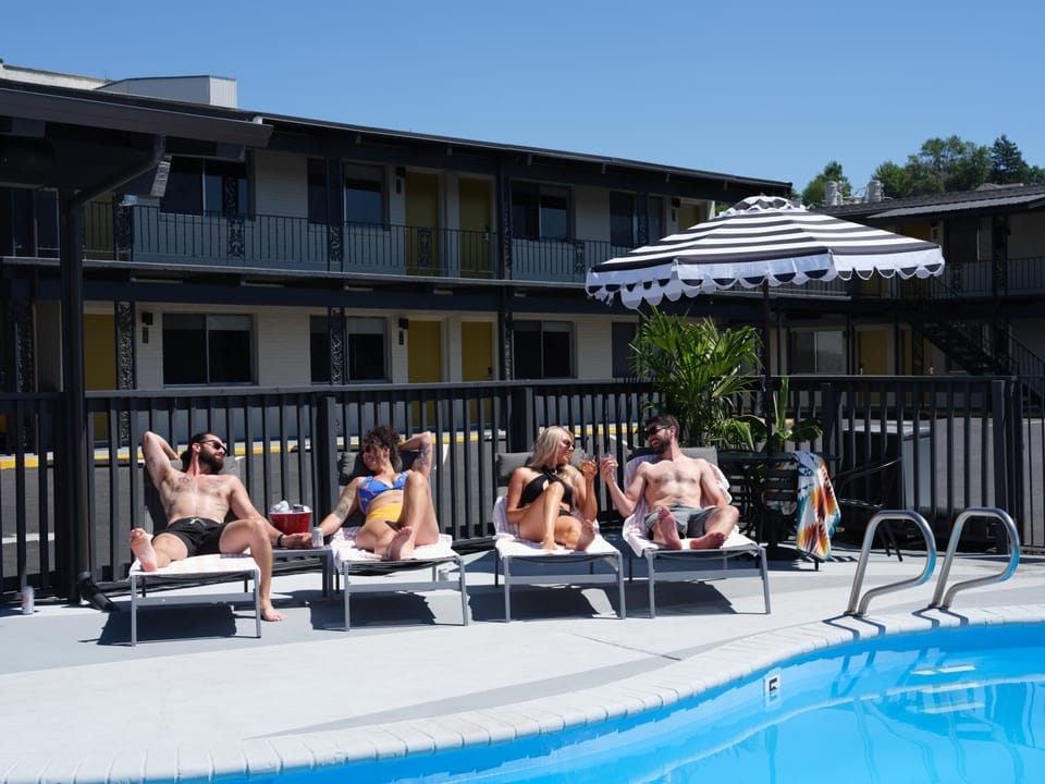 People, Swimming pool