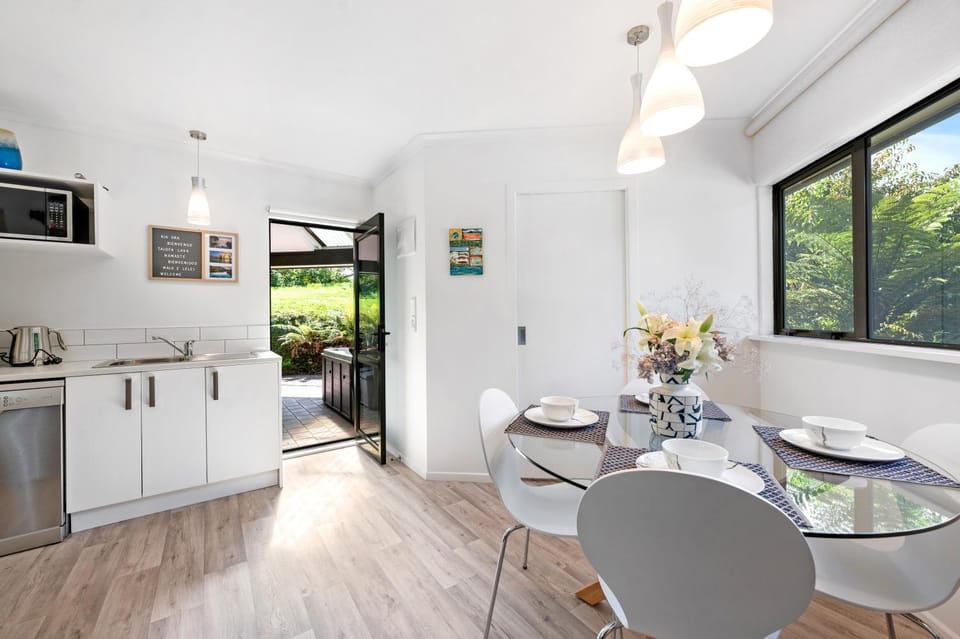 Kitchen or kitchenette, kitchen