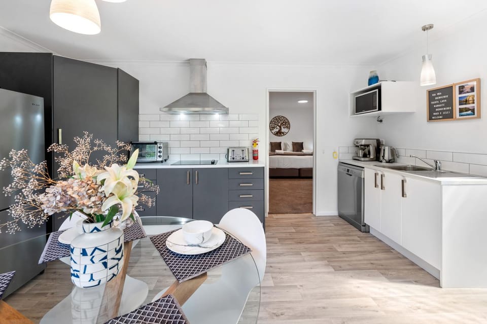 Kitchen or kitchenette, kitchen