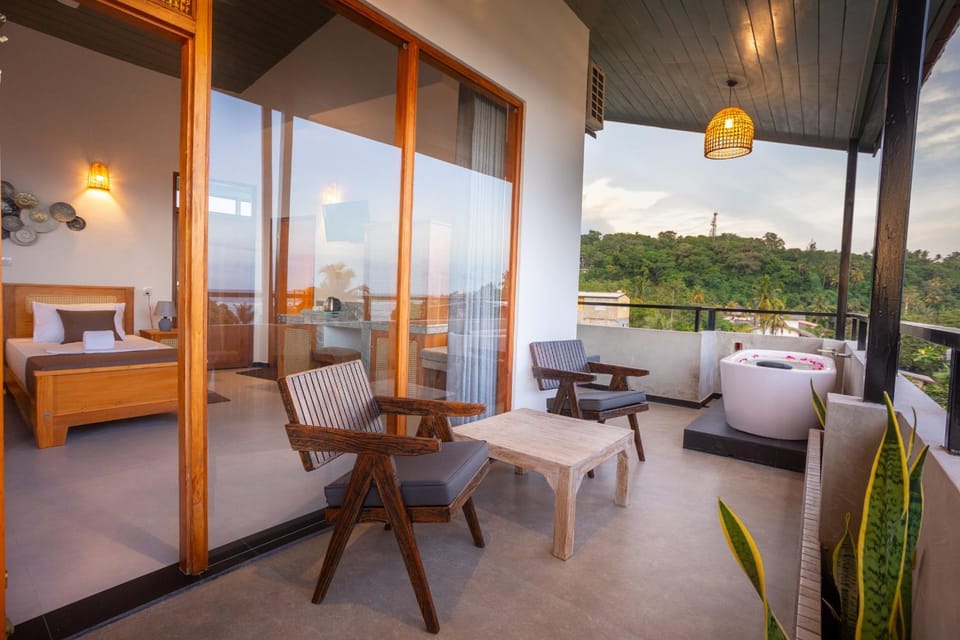 Day, Balcony/Terrace, Seating area
