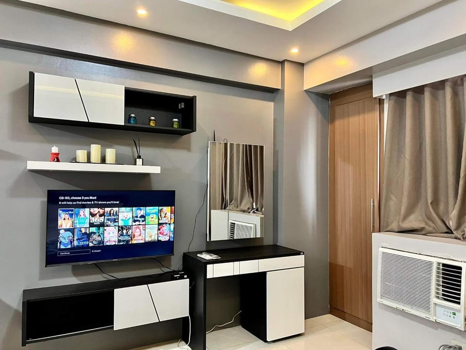 palm tree villas Hotel in Pasay