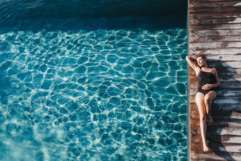 Pool view, Swimming pool