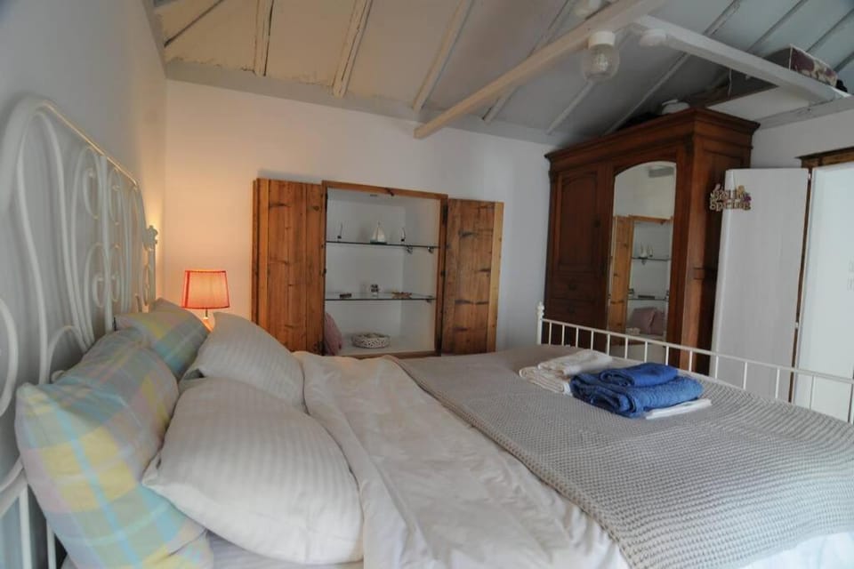 LOVELY QUIET HOUSE WITH GARDEN House in Spetses