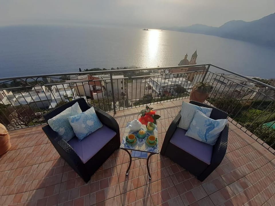 Day, Natural landscape, Balcony/Terrace, Sea view