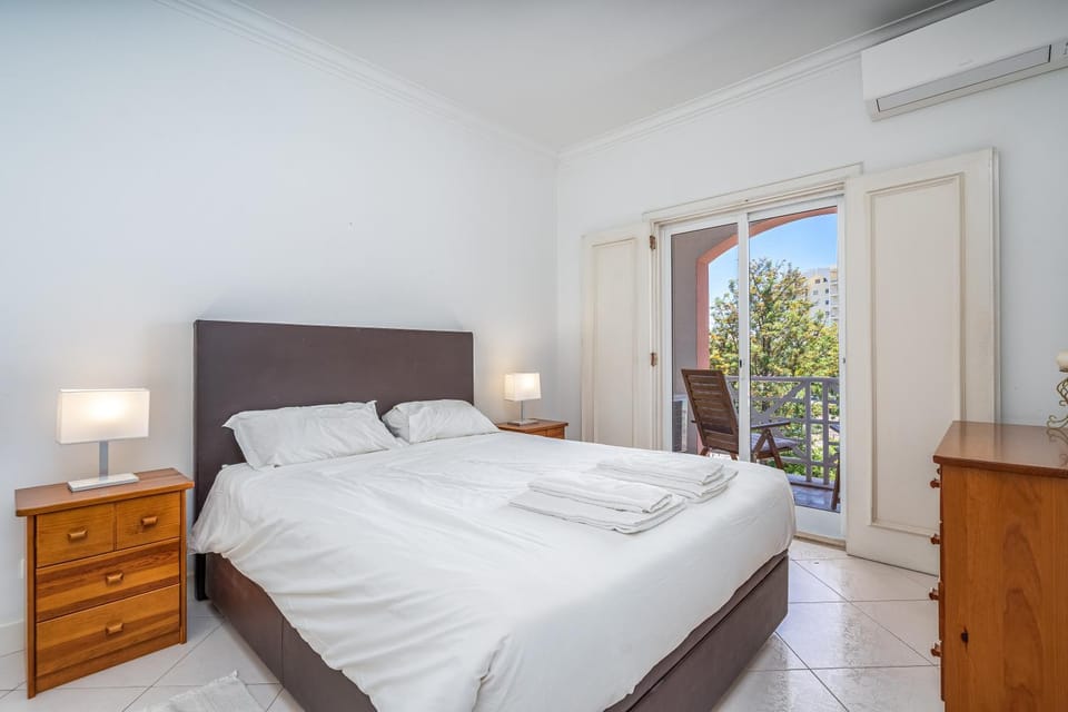 Vilamoura City Centre Flat Apartment in Quarteira
