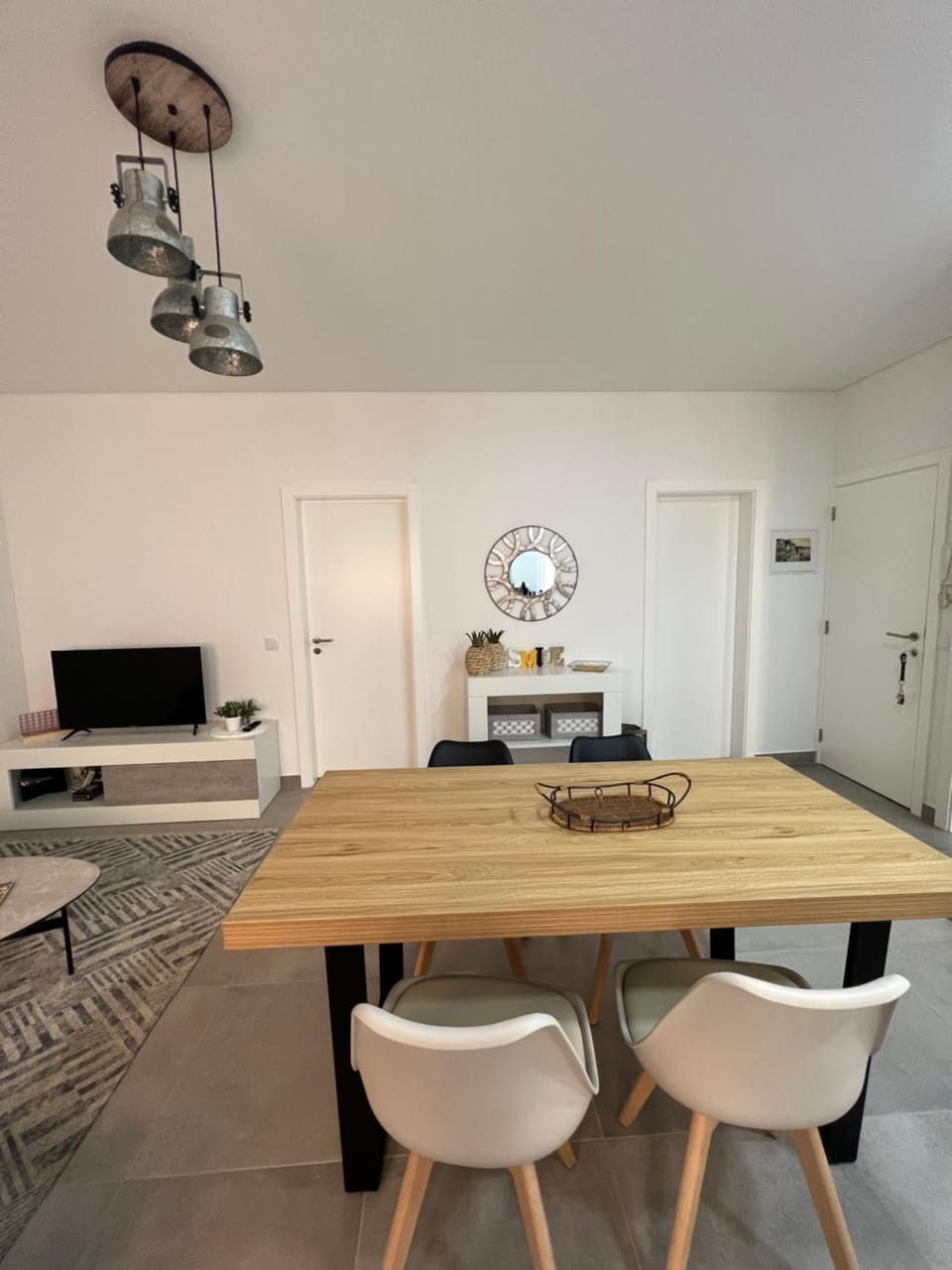 TV and multimedia, Dining area