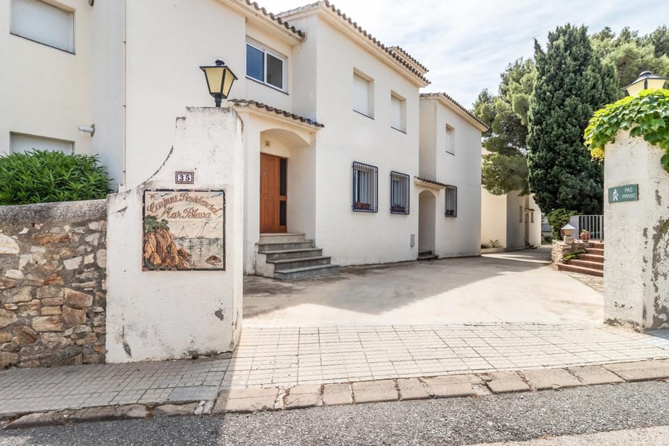 Carboneres 54 - Apartamento acogedor cerca del mar Apartment in Alt Empordà