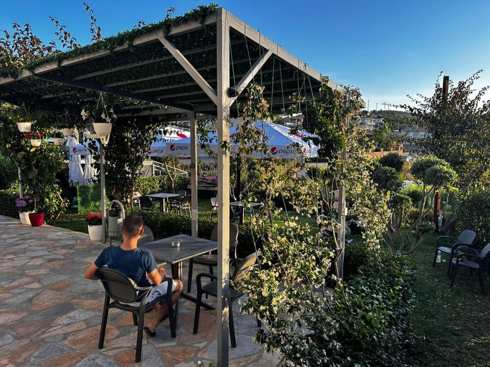 Blue Season Apartment in Ksamil