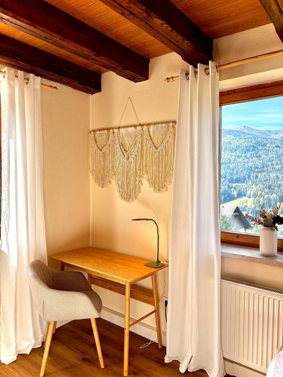 Ferienhaus mit Zirbitzblick House in Styria