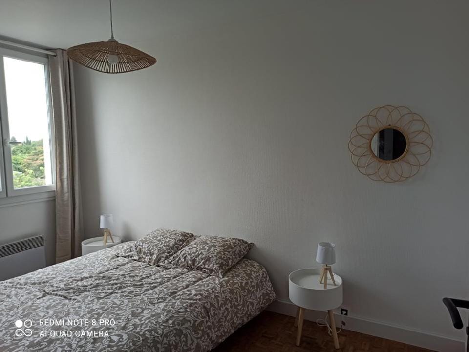 Superbe appartement tout équipé proche Hypercentre Apartment in Bergerac