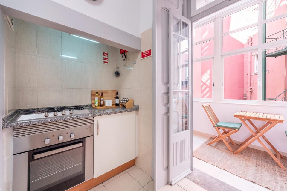 Vita Portucale ! Deluxe 3 Br Apartment in Arroios Apartment in Lisbon