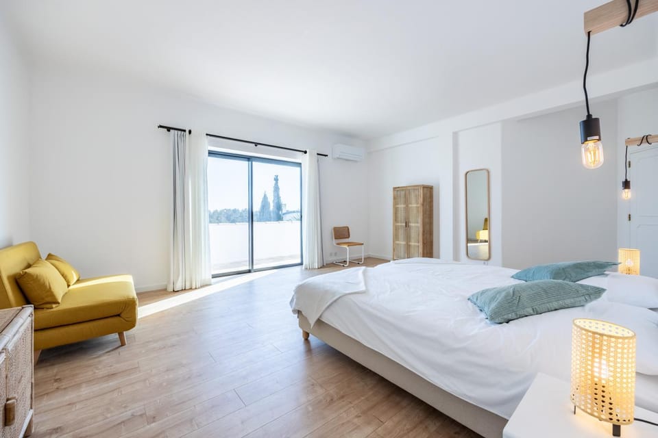 Fortaleza sea view Villa Miramar - Apartment with private pool Apartment in Faro District