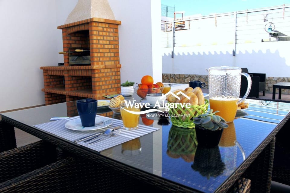 Balcony/Terrace, Dining area, Food