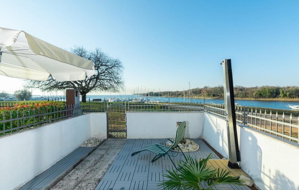 Garden, Sea view