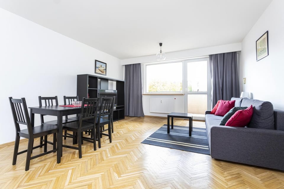 TV and multimedia, Balcony/Terrace, Living room, Photo of the whole room, Seating area, Dining area, Area and facilities