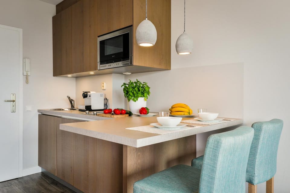 Kitchen or kitchenette