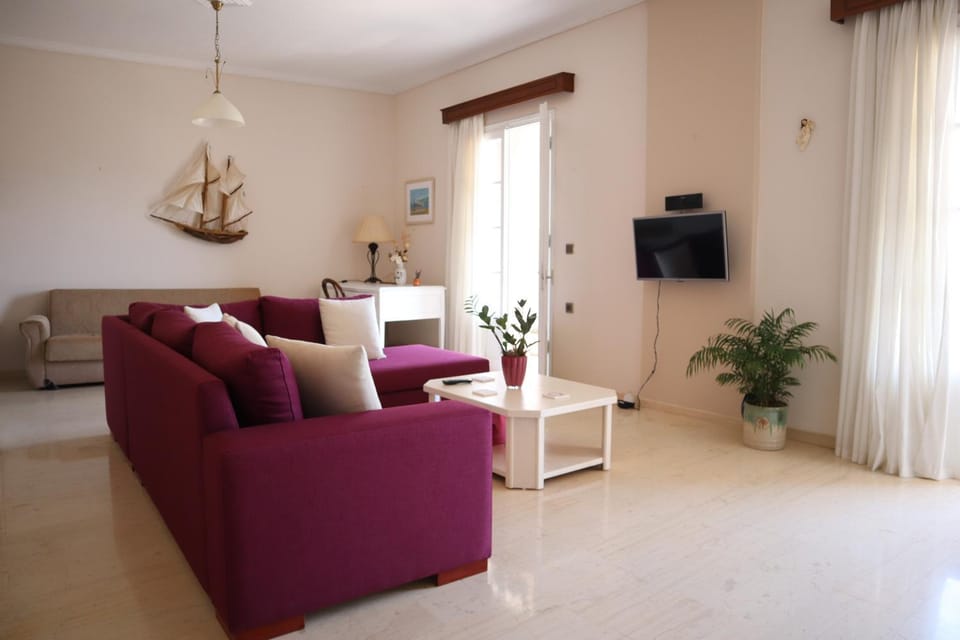 Communal lounge/ TV room, TV and multimedia