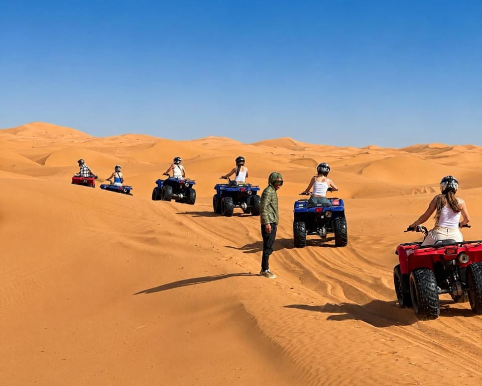 Day, People, Natural landscape, Horse-riding, group of guests