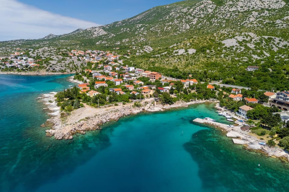 Beach, Location