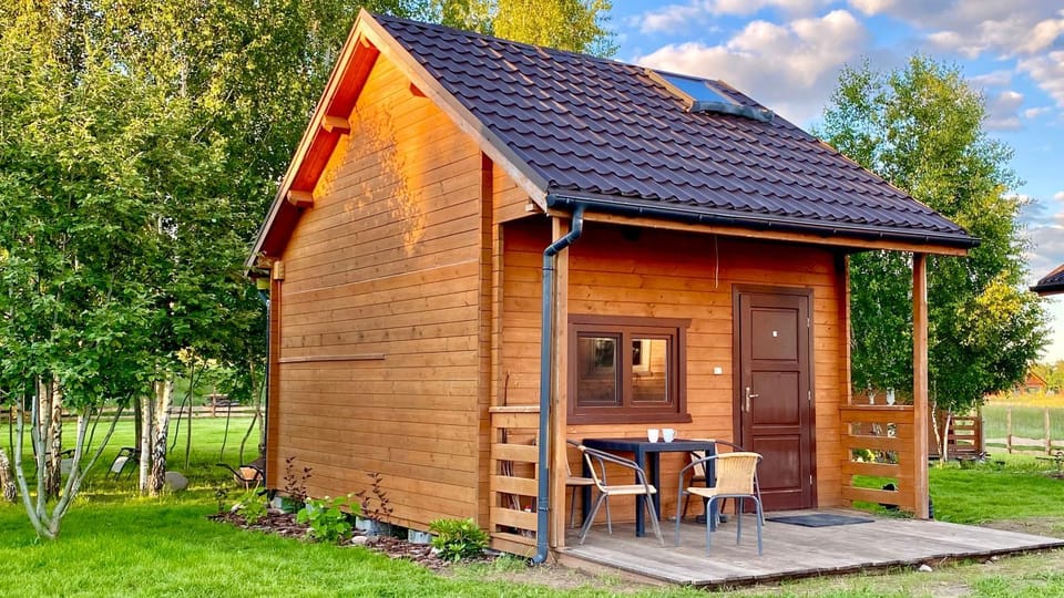 Property building, Patio, Facade/entrance, air conditioner