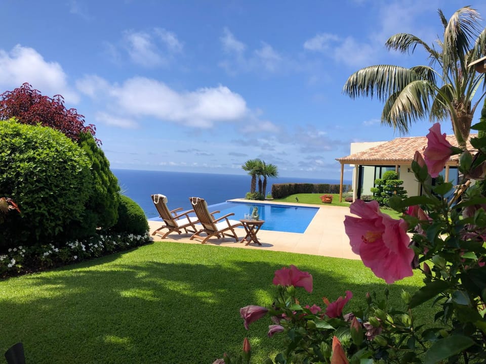 Garden, Swimming pool
