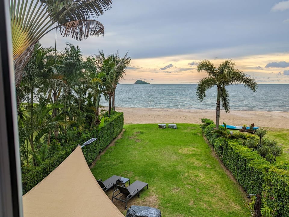 View (from property/room), Garden view, Sea view