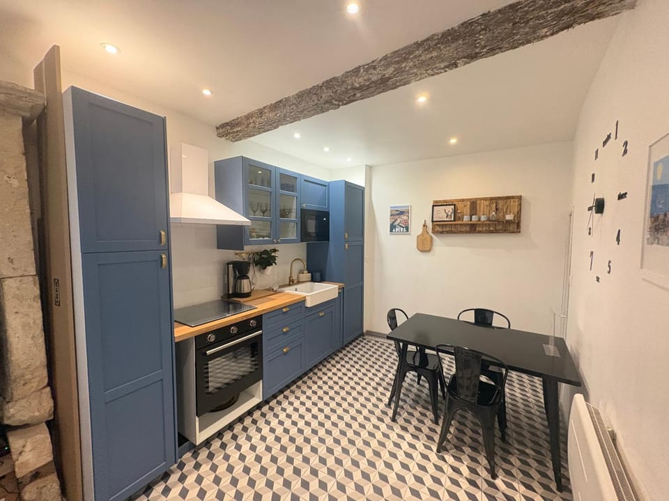 "L'authentique" Maison de ville Arles La Roquette Apartment in Arles