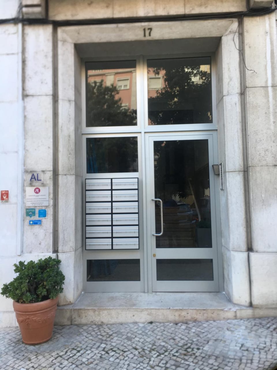 Property building, Facade/entrance