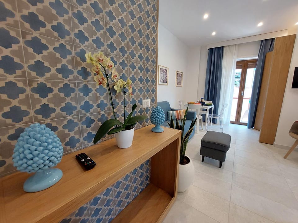 Living room, Decorative detail, Seating area