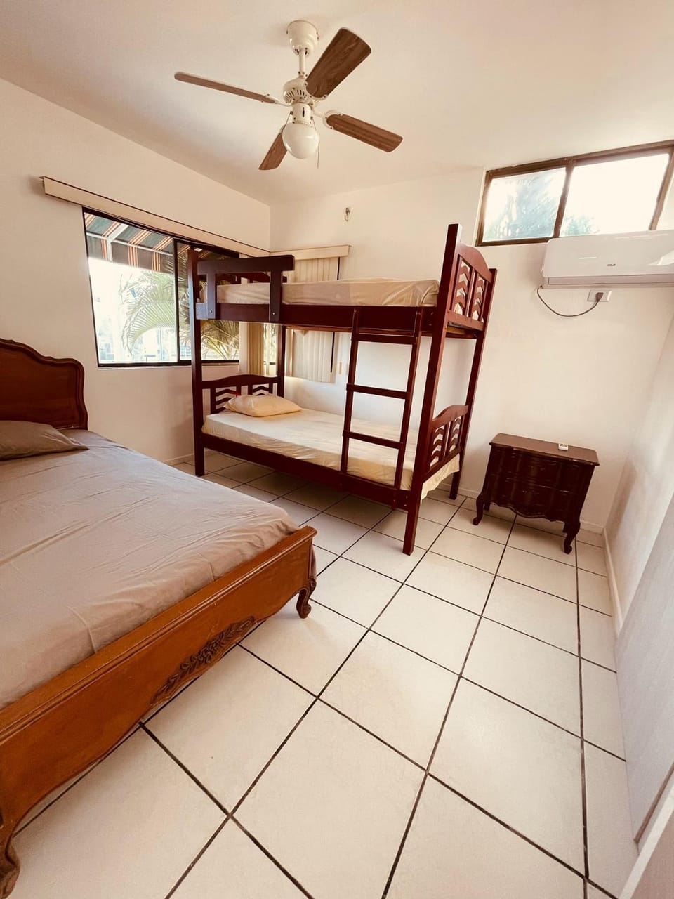 Bed, Photo of the whole room, Bedroom, fireplace, air conditioner