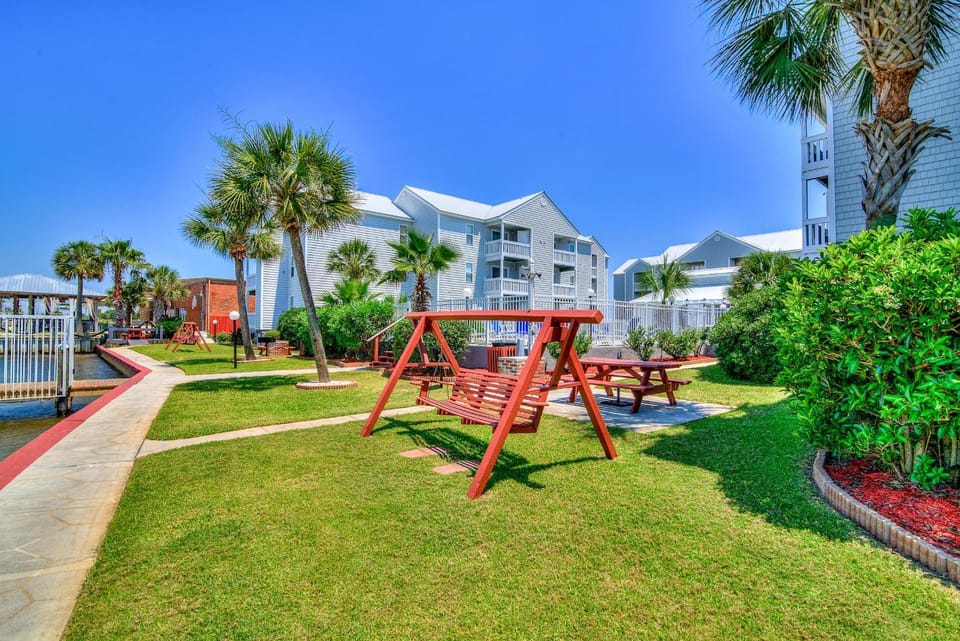Hermitage By The Bay 305 House in Okaloosa Island