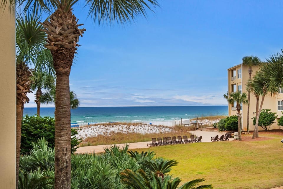 Silver Dunes D206- The Salty Seahorse House in Destin