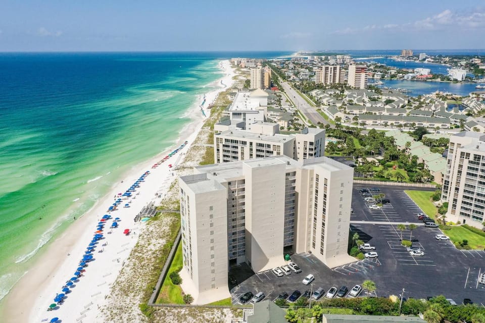 Shoreline Towers 3073 House in Destin