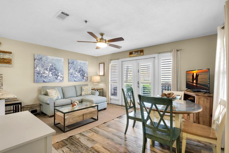 Grand Caribbean West 111- Just Beach It House in Destin
