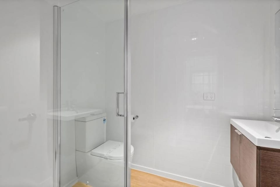 Central Queenstown Apt 15a - with Gym walk to town Apartment in Queenstown