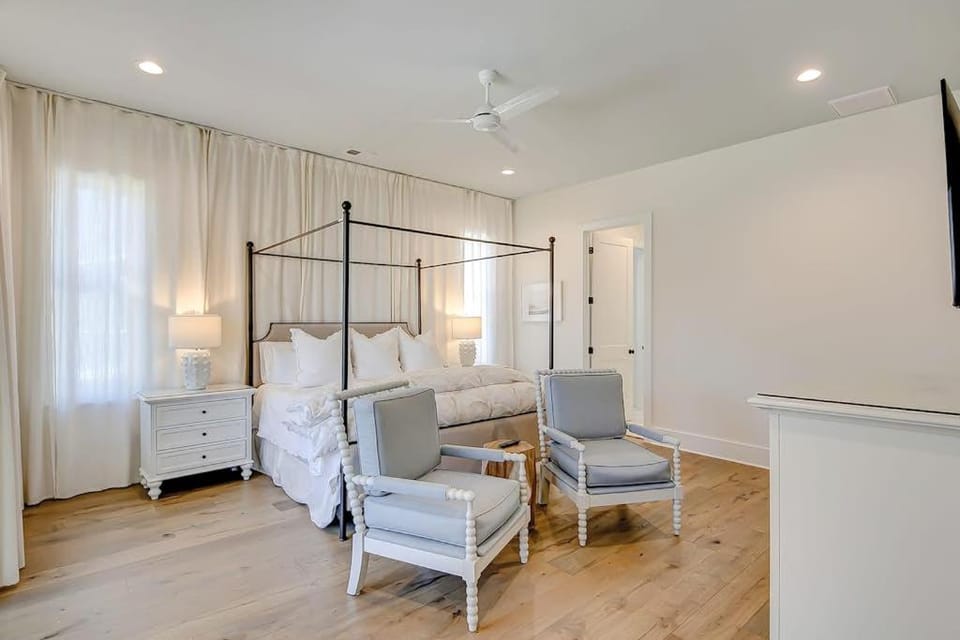Salty Monkey House in Edisto Beach