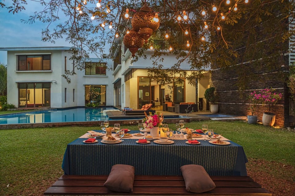Property building, Food, Swimming pool, Swimming pool
