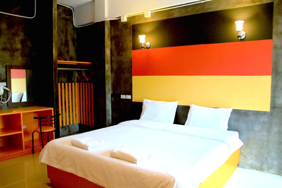 Bed, Photo of the whole room