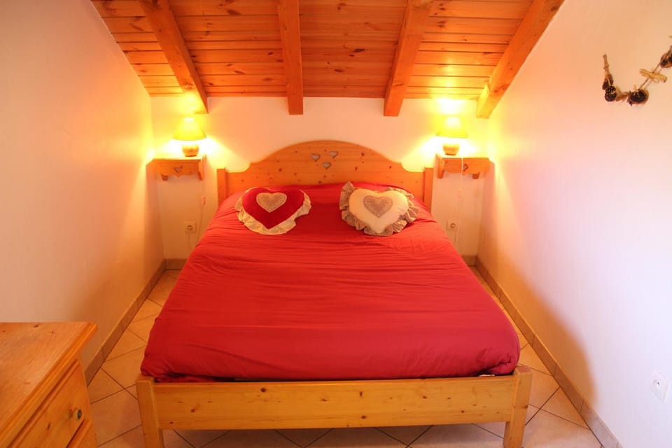 Chalet Les Ancolies - 4 pièces 10 personnes exposé Sud-Est MAE-9624 Apartment in Auvergne-Rhône-Alpes